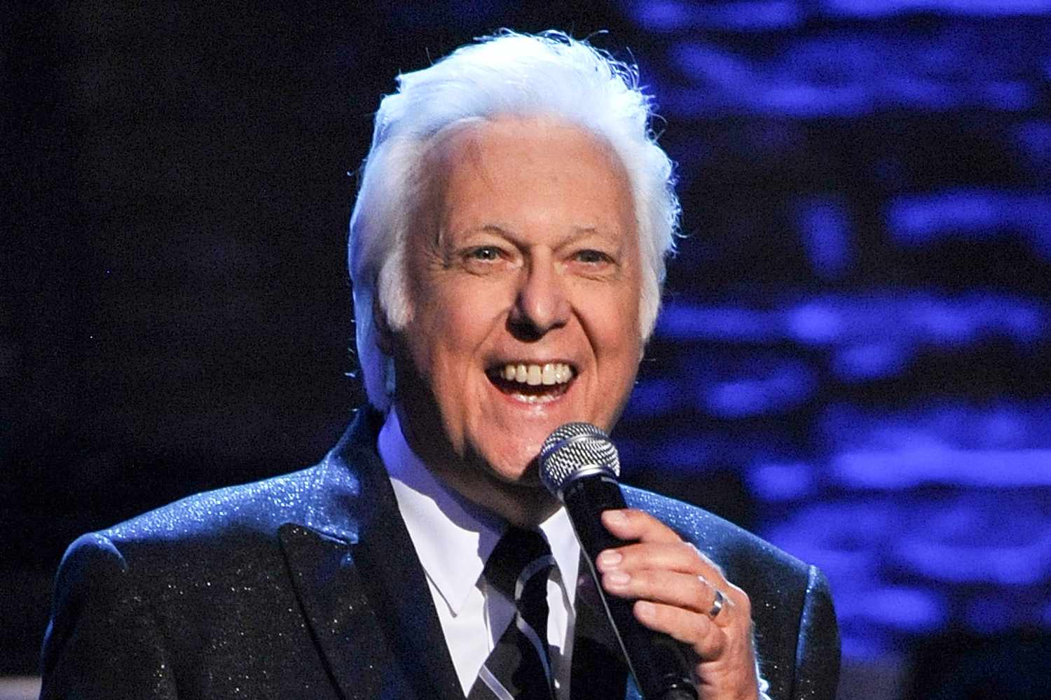 Renowned Vocalist and Grammy Winner Jack Jones Passes Away at 86