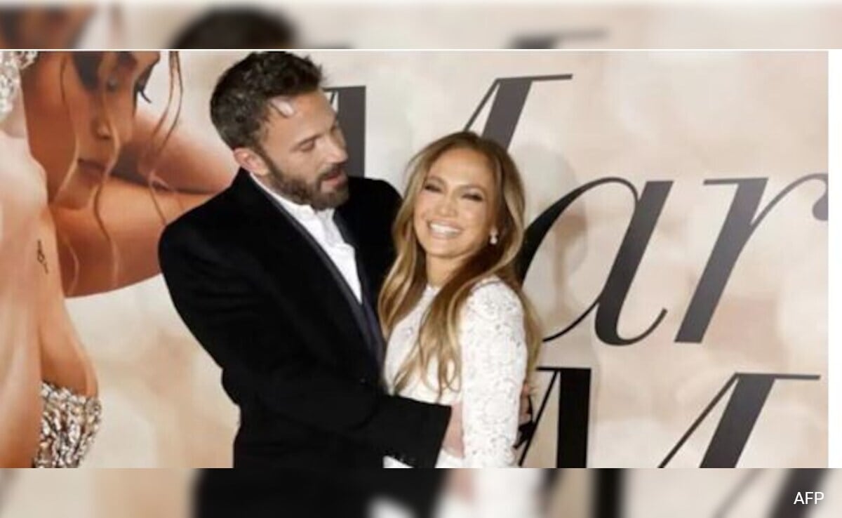 Jennifer Lopez Reflects on Past Relationships Amidst Divorce from Ben Affleck and Their Influence on Her Film Roles